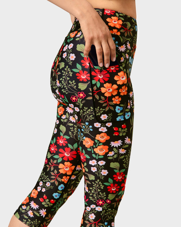 Signature Flara Capri